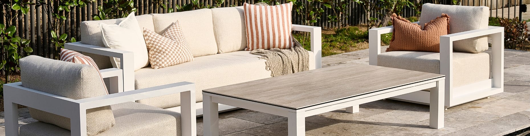 Outdoor Lounges