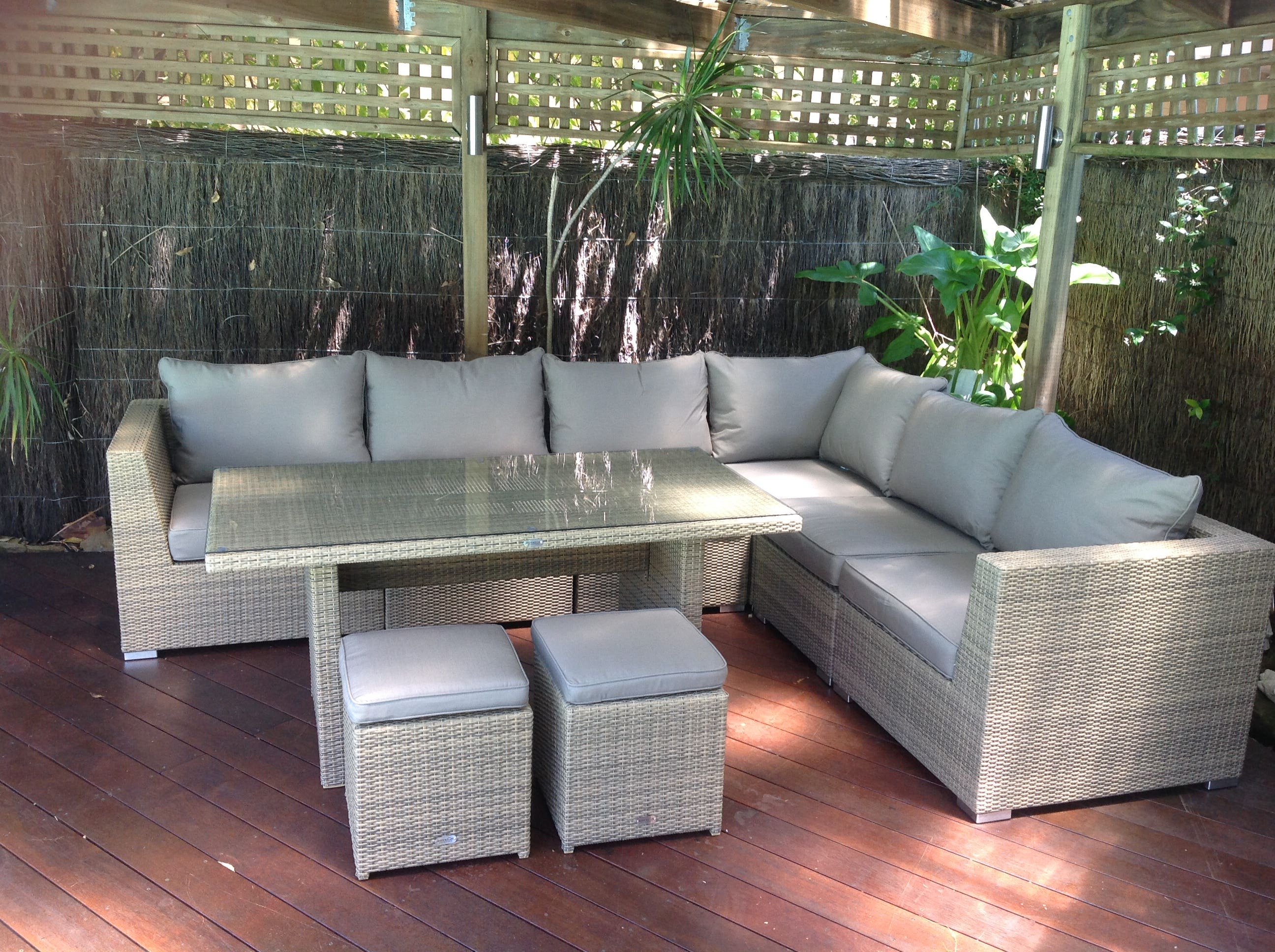 Outdoor Furniture Evolution Dining Out In Comfort