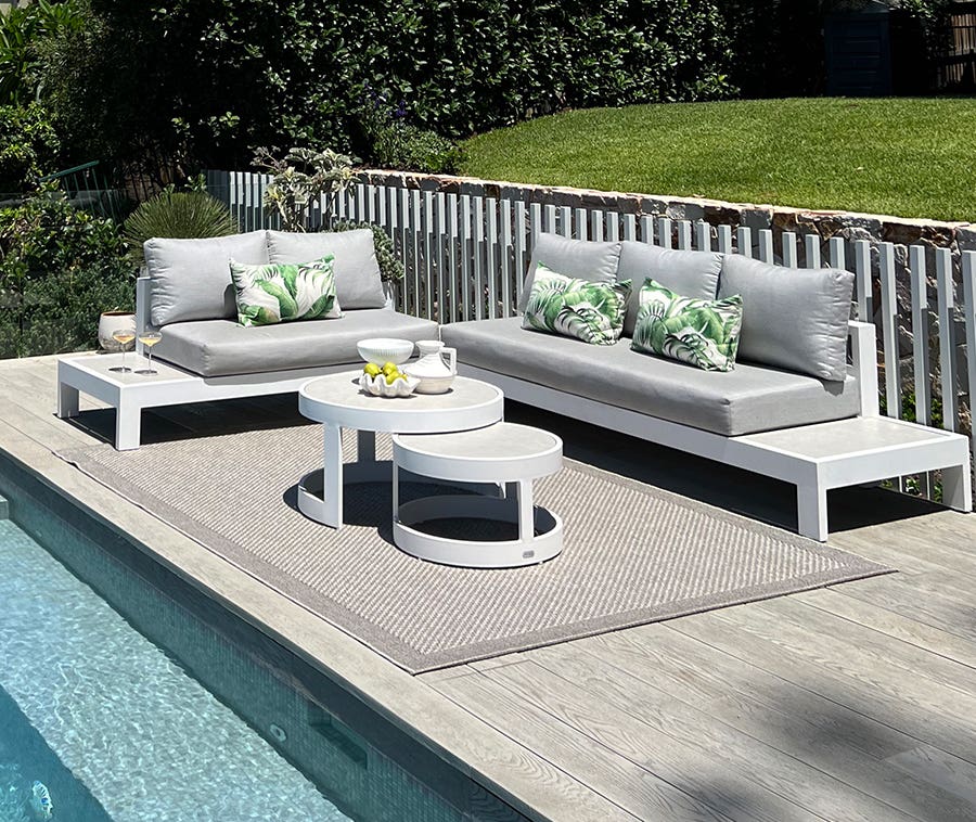 Aluminium outdoor lounge settings