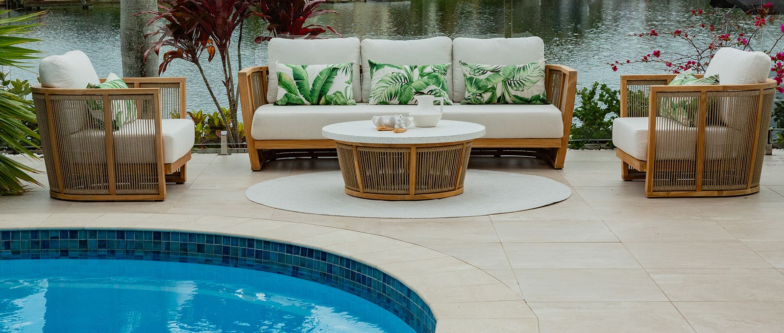 Outdoor Elegance Exclusive Outdoor Furniture 